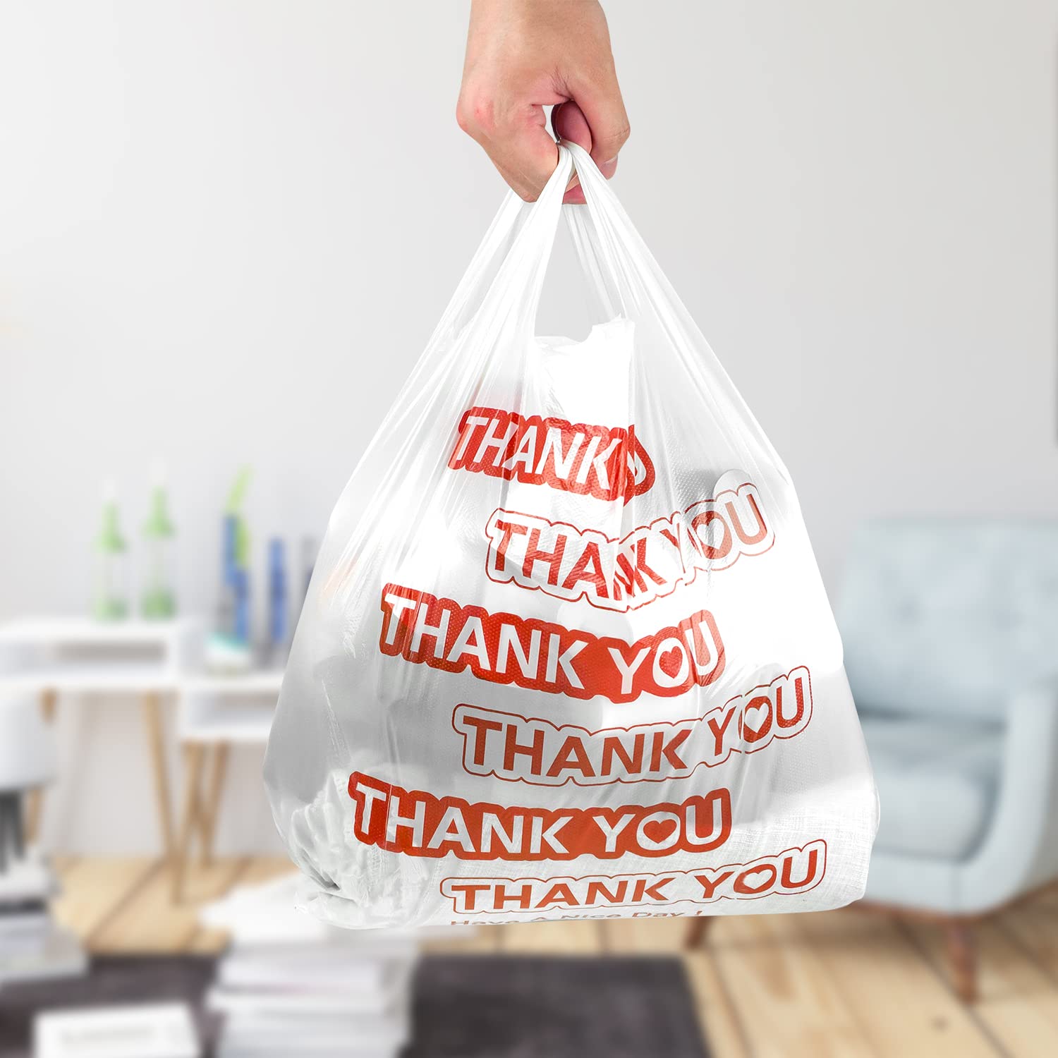 Customizable plastic T-shirt bags to help upgrade brand packaging